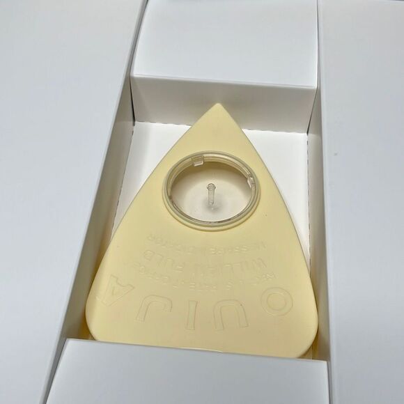 Ouija 2017 edition Open box but gem mint condition, make family game night fun - Picture 9 of 16